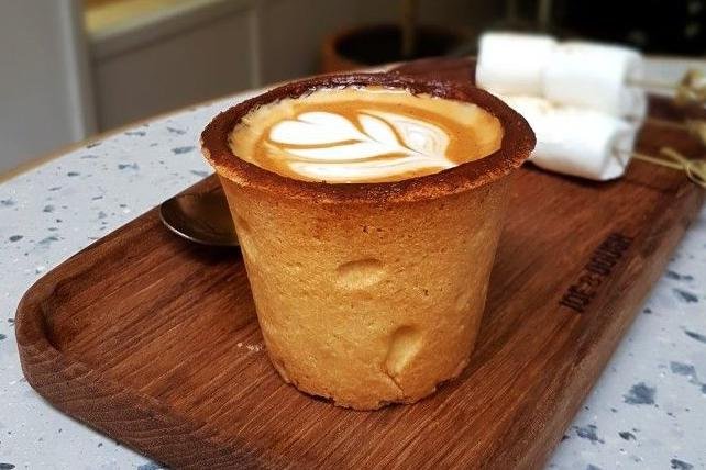 🏢 Perfect for Cafés & Events